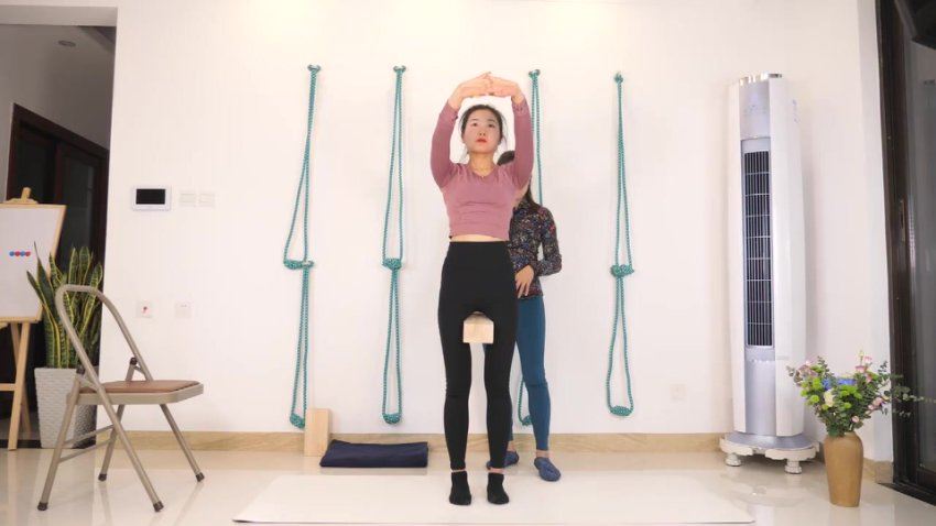 龚存辉 瑜伽私教序列之腰背修复、腰椎间盘突出，腰肌劳损调理，腰背疼痛缓解 (1.24G)